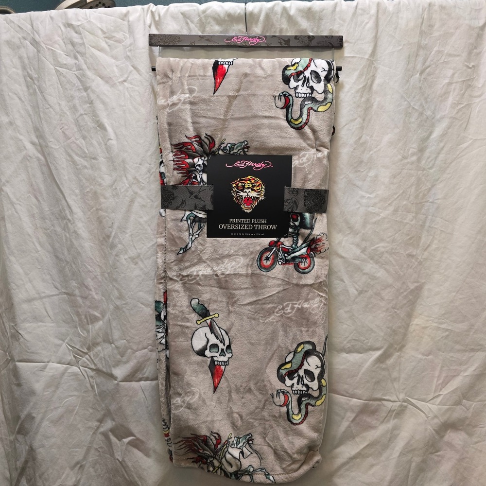 NWT Ed Hardy Printed Plush Oversized Throw Blanket Skulls Motorcycle Tiger